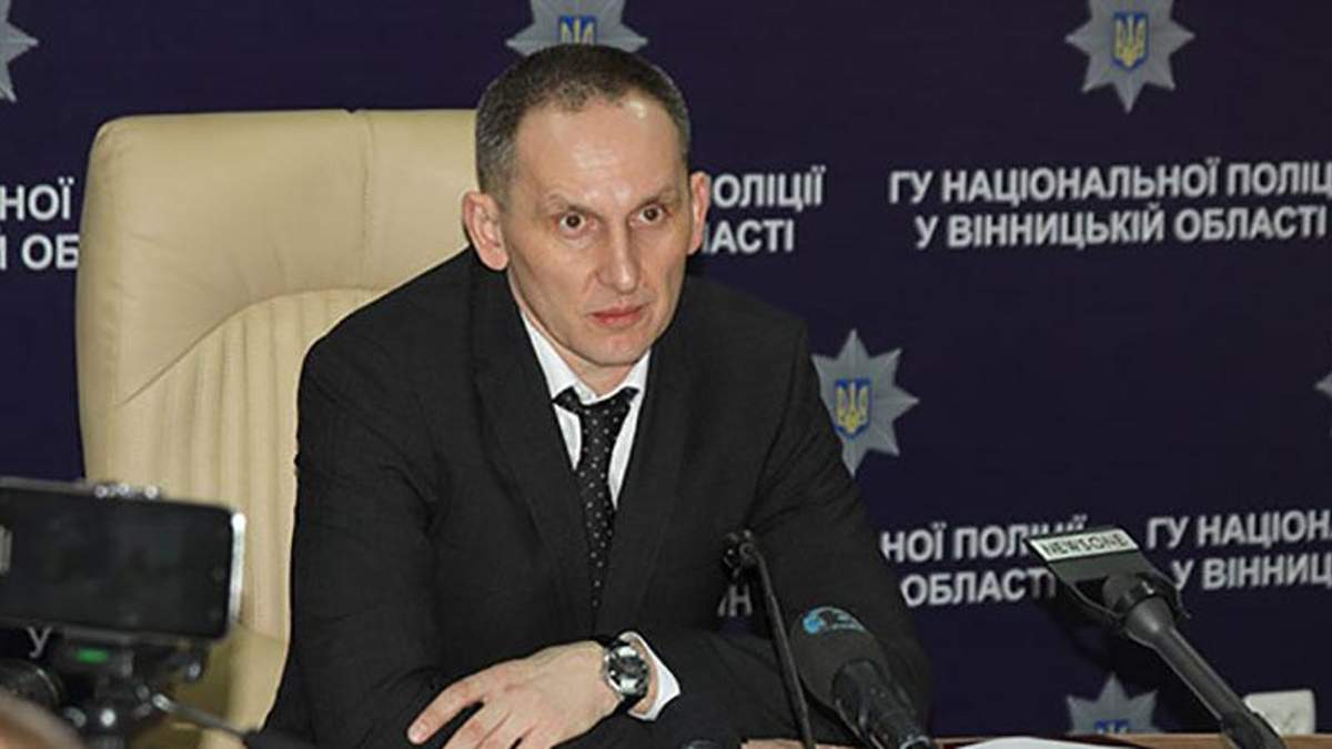 Екс-керівника вінницької поліції забрала швидка Екс-керівника вінницької поліції забрала швидка