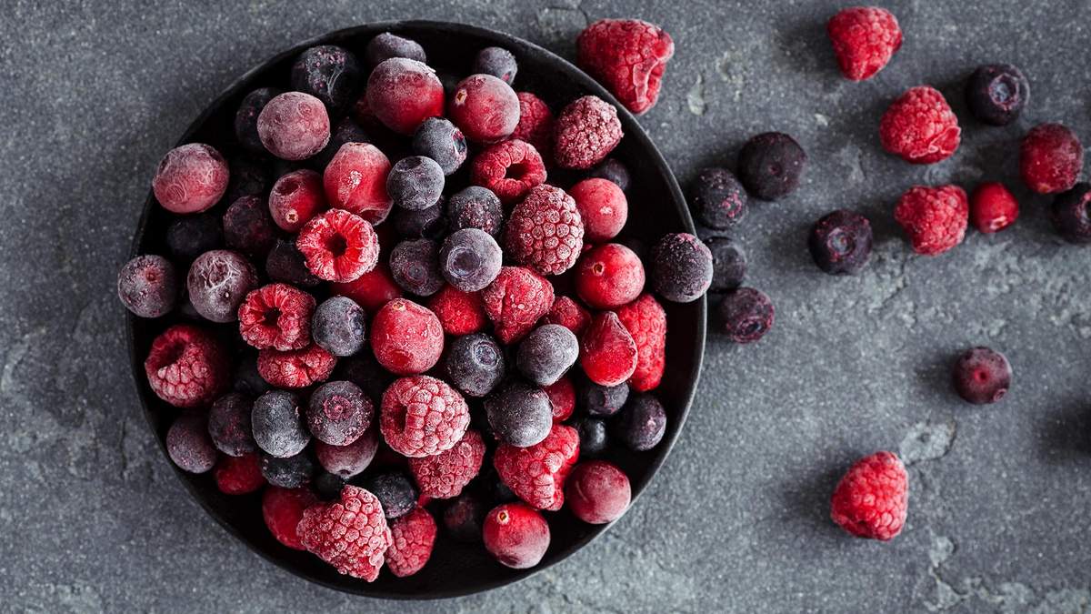 Замороженные ягоды: польза и вред, как правильно замораживать на зиму 