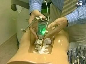 Mazor Robotics разработала робота-ассистента для операций на позвоночнике Mazor Robotics разработала робота-ассистента для операций на позвоночнике