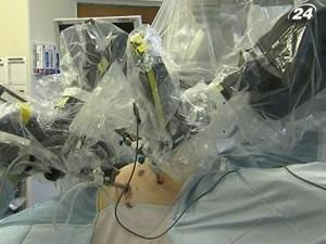 Ученые разработали робота для операций на кишечнике Ученые разработали робота для операций на кишечнике