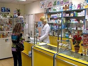 Азаров пообещал снизить цены на лекарства от давления и диабета