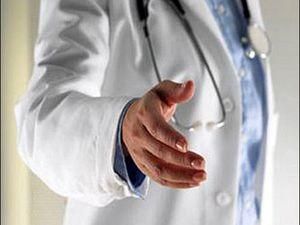 До Харкова прилетіли німецькі лікарі для огляду лікарні "Укрзалізниці" До Харкова прилетіли німецькі лікарі для огляду лікарні "Укрзалізниці"