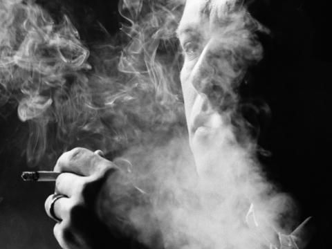 Активные курильщики имеют более плохой сон, а пассивные - память Активные курильщики имеют более плохой сон, а пассивные - память