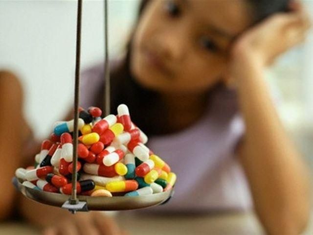 К Новому году из аптек исчезнут дешевые лекарства, - эксперт К Новому году из аптек исчезнут дешевые лекарства, - эксперт