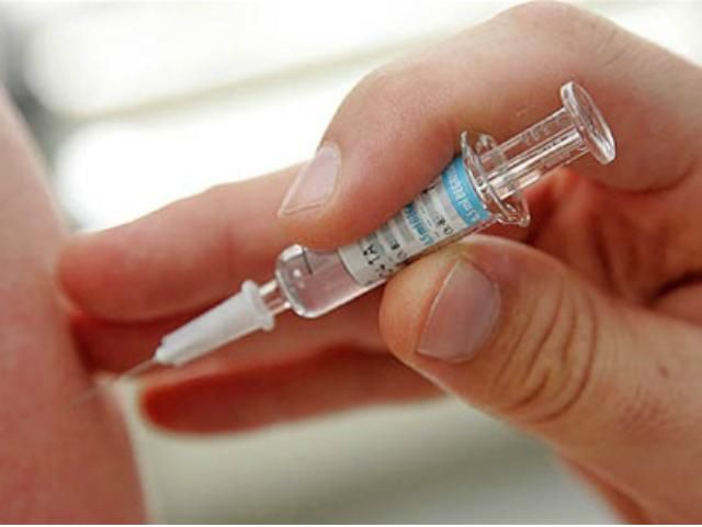Вже 200 тисяч українців захистилися від грипу щепленнями 