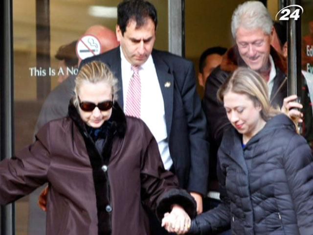 Хиллари Клинтон вышла из больницы
