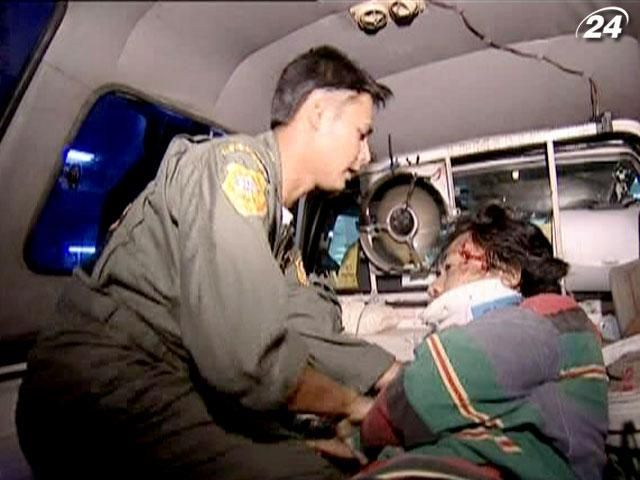 Фельдшер-волонтер - "ангел милосердия" на смертоносных дорогах Бангкока Фельдшер-волонтер - "ангел милосердия" на смертоносных дорогах Бангкока