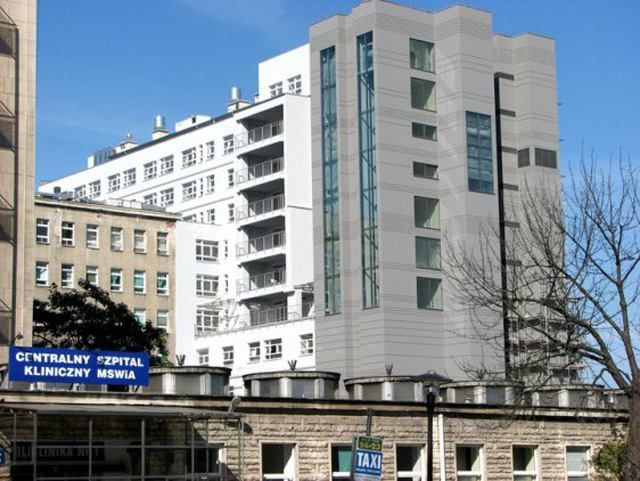 Луценко будут лечить в Польше в клинике МВД (Фото) Луценко будут лечить в Польше в клинике МВД (Фото)