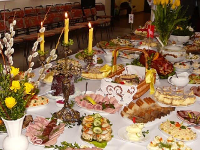 Гастроэнтеролог: Наибольший вред переедание нанесет тем, кто придерживался поста Гастроэнтеролог: Наибольший вред переедание нанесет тем, кто придерживался поста