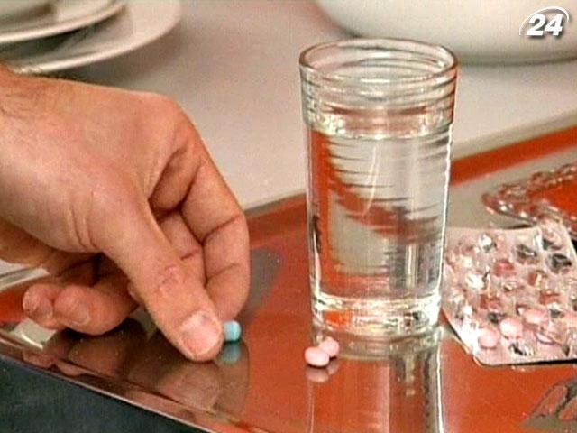 Как грамотно принимать лекарства и снизить риск побочных эффектов (Видео) Как грамотно принимать лекарства и снизить риск побочных эффектов (Видео)