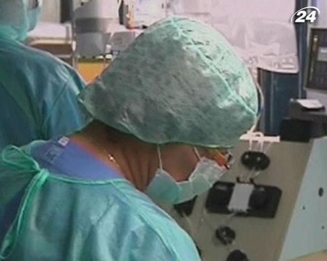 Растет число погибших от атипичной пневмонии Растет число погибших от атипичной пневмонии