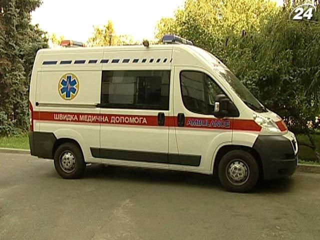 Україні потрібно 20 тисяч нових карет швидкої допомоги, - Азаров