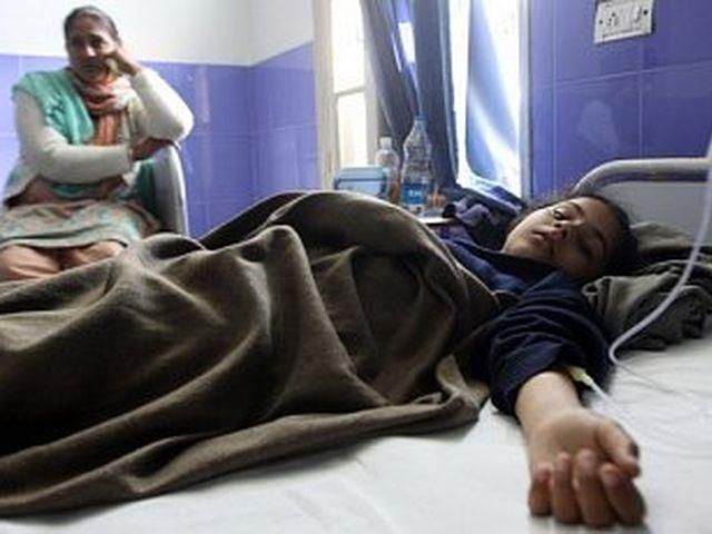 Массовое отравление в индийской школьной столовой: умерли 22 ребенка