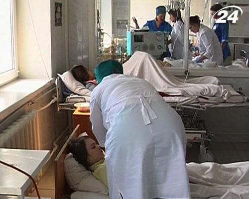 16 человек отравились на свадьбе в Хмельницком 16 человек отравились на свадьбе в Хмельницком