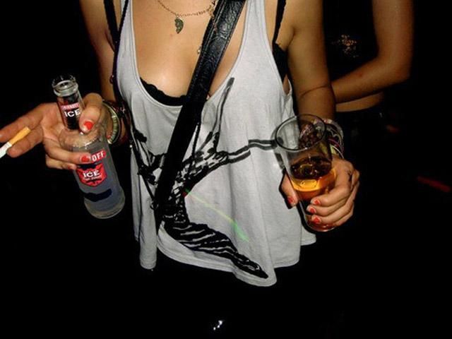 На сигарети і пиво українці тратять грошей більше ніж на одяг На сигарети і пиво українці тратять грошей більше ніж на одяг