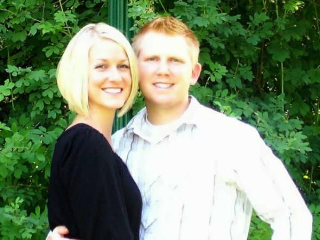 Після наркозу американець не впізнав свою дружину і почав до неї залицятися (Відео) Після наркозу американець не впізнав свою дружину і почав до неї залицятися (Відео)