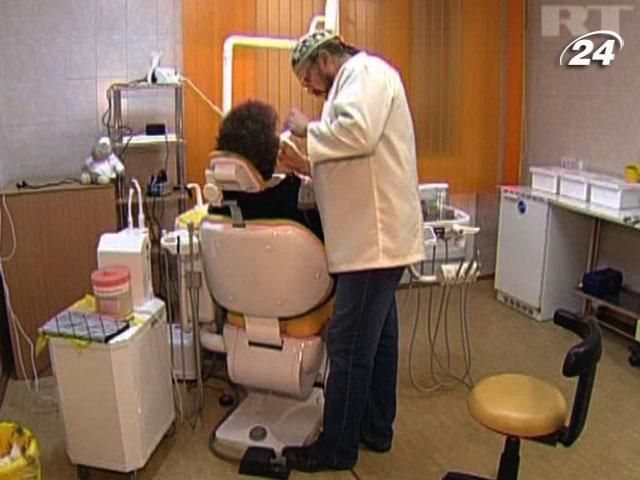 Сотни грузин остались без зубов из-за сворачивания госпрограммы Сотни грузин остались без зубов из-за сворачивания госпрограммы