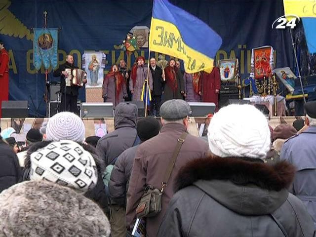 Простуда, алкогольная интоксикация и ушибы - основные болезни Майдана, - врачи