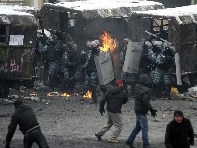 КГГА сообщает о 25 пострадавших протестующих после ночи КГГА сообщает о 25 пострадавших протестующих после ночи