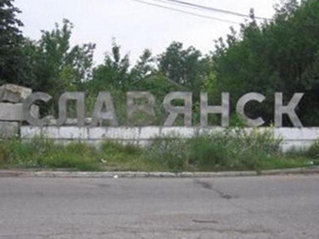 В Славянске нечем заправить скорые помощи В Славянске нечем заправить скорые помощи