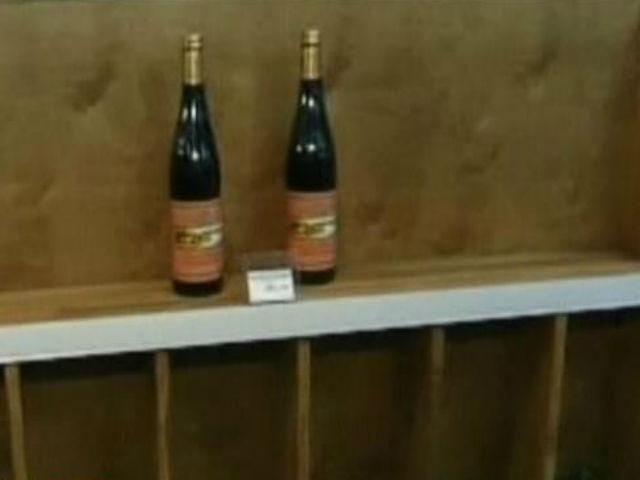 Росія лякає забороною на імпорт вина, тютюну та автомобілів Росія лякає забороною на імпорт вина, тютюну та автомобілів