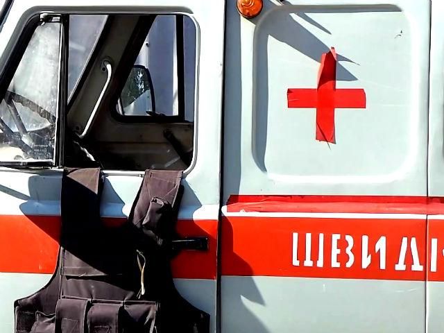 У лікарні Щастя, за кілометр від фронту, працюють лікарі-волонтери У лікарні Щастя, за кілометр від фронту, працюють лікарі-волонтери