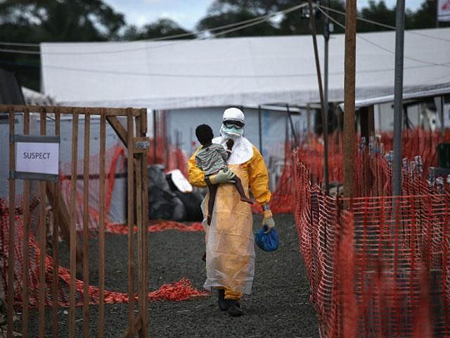 Ебола забрала  життя у 5,4 тисяч людей