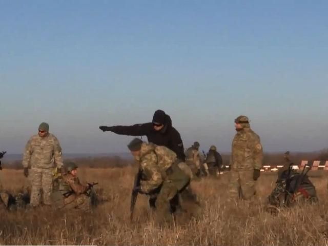 Волонтери провели тренінг військових Волонтери провели тренінг військових
