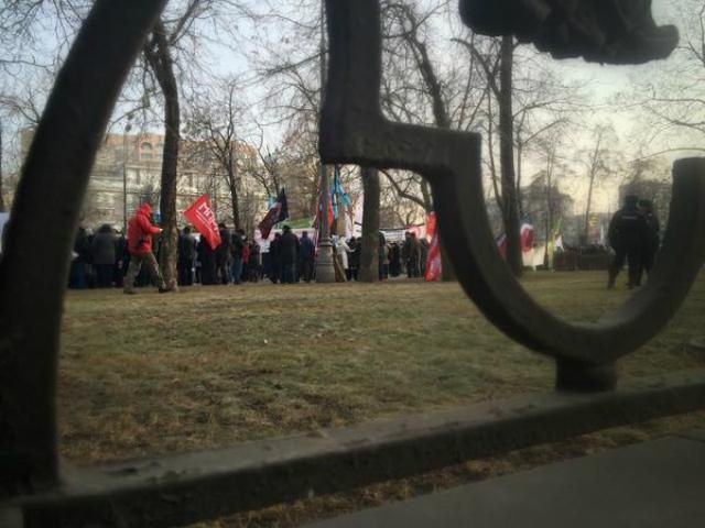 У Москві медики вийшли на мітинг (Фото)
