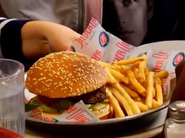 Факти про здоров'я. Двоє американців на собі продемонстрували шкоду фаст-фуду Факти про здоров'я. Двоє американців на собі продемонстрували шкоду фаст-фуду