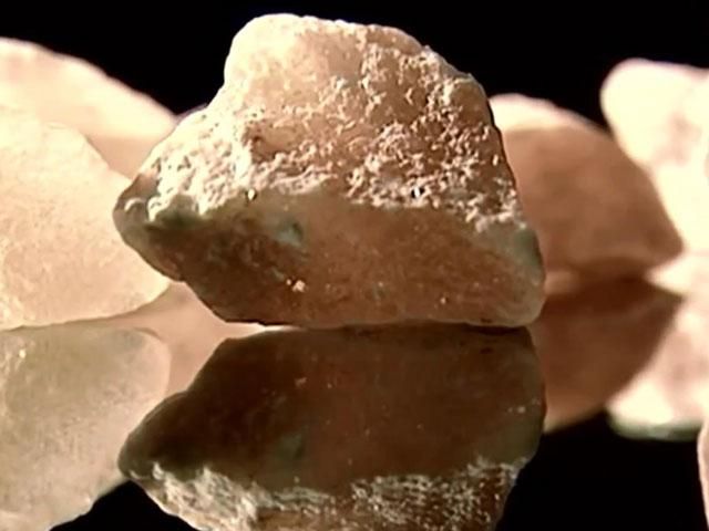 Факти про здоров'я. Через надлишок солі в організмі зростає кров'яний тиск Факти про здоров'я. Через надлишок солі в організмі зростає кров'яний тиск