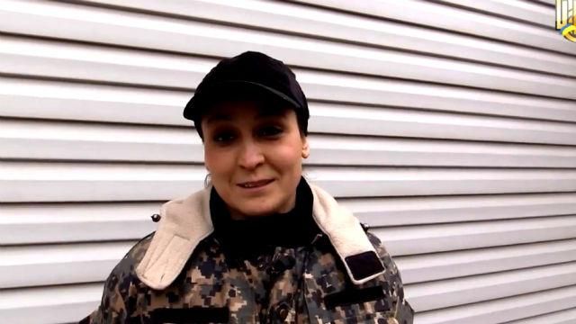 Хрупкая женщина рассказала, почему поехала на фронт Хрупкая женщина рассказала, почему поехала на фронт