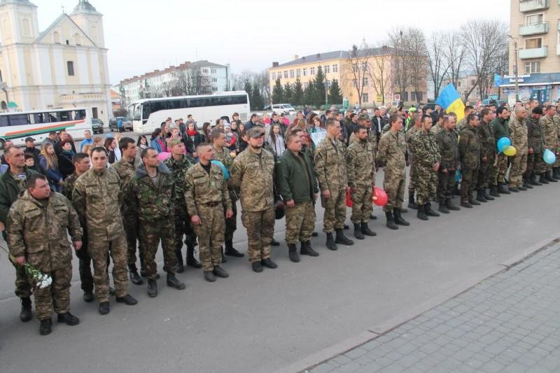 Демобилизованные бойцы борются с "донецким синдромом"