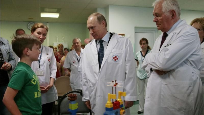 Путин посетил раненых детей Донбасса