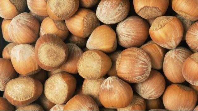 Вчені розповіли, як горіхи рятують від ранньої смерті
