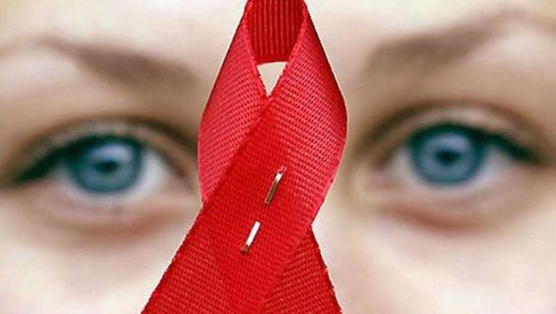 МОЗ ставить палиці в колеса постачальнику ліків для пацієнтів з ВІЛ/СНІД, — ЗМІ