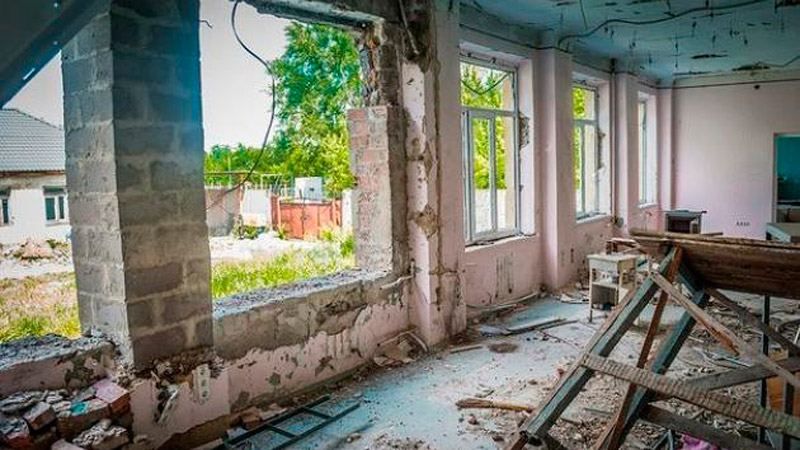 В донецкую больницу пришел апокалипсис: впечатляющие фото В донецкую больницу пришел апокалипсис: впечатляющие фото