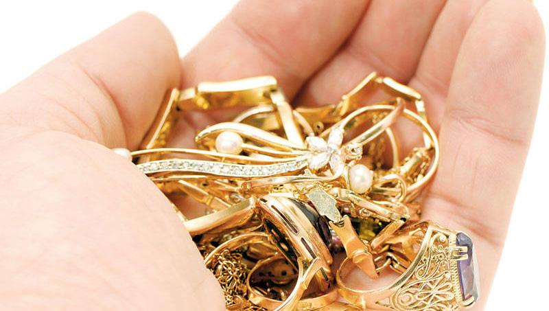 Почему увлеченность золотыми украшениями может быть вредной