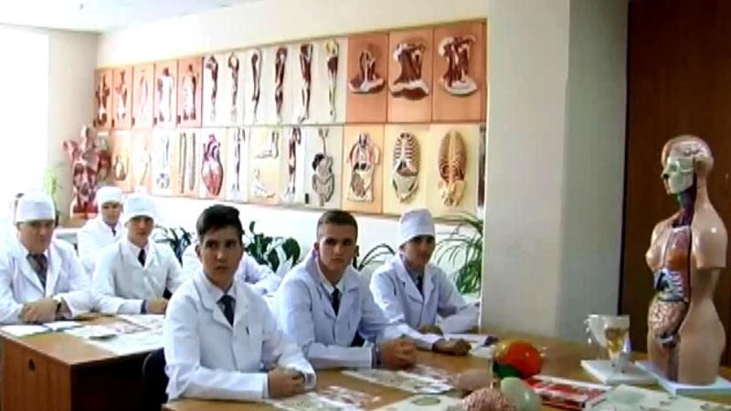 В Україні вперше почали готувати військових фельдшерів В Україні вперше почали готувати військових фельдшерів