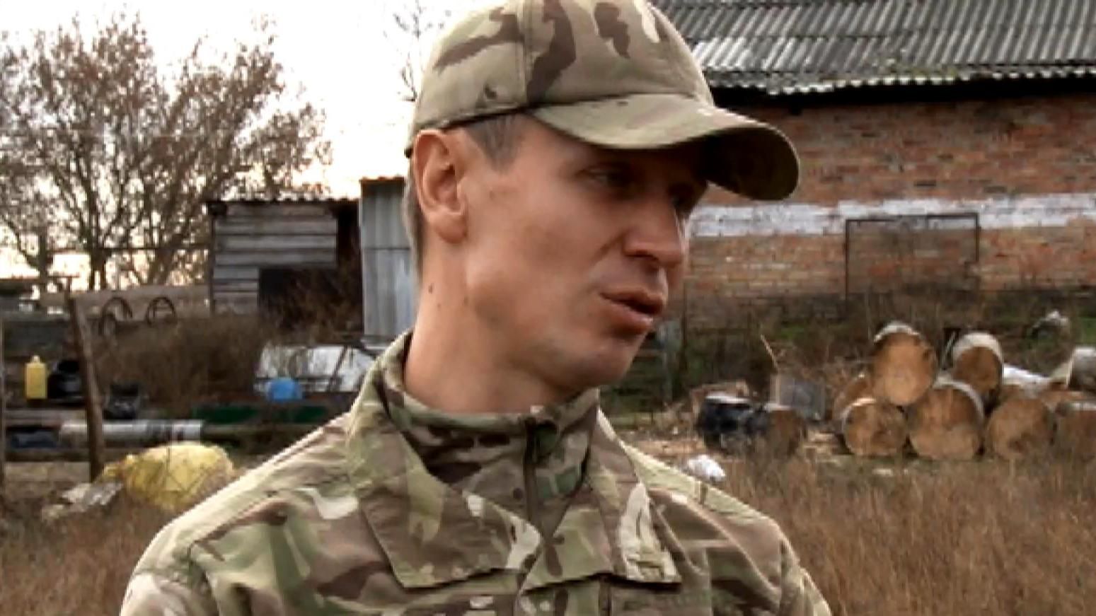 Боєць "Айдару" взявся лікувати душі знедолених українців