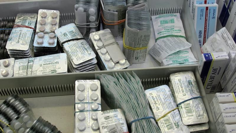 Главари "ЛНР" запаниковали и снова разрешили ввозить украинские лекарства