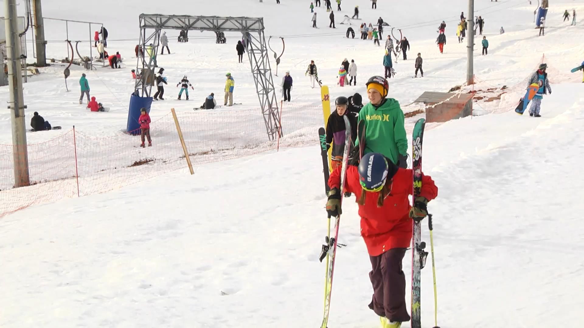 Бесплатная реабилитация: горнолыжная трасса в Киеве будет принимать бойцов АТО Бесплатная реабилитация: горнолыжная трасса в Киеве будет принимать бойцов АТО