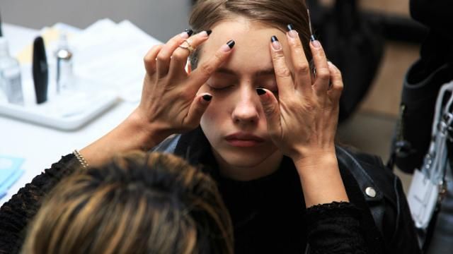 Шість продуктів, які зроблять шкіру здоровою Шість продуктів, які зроблять шкіру здоровою