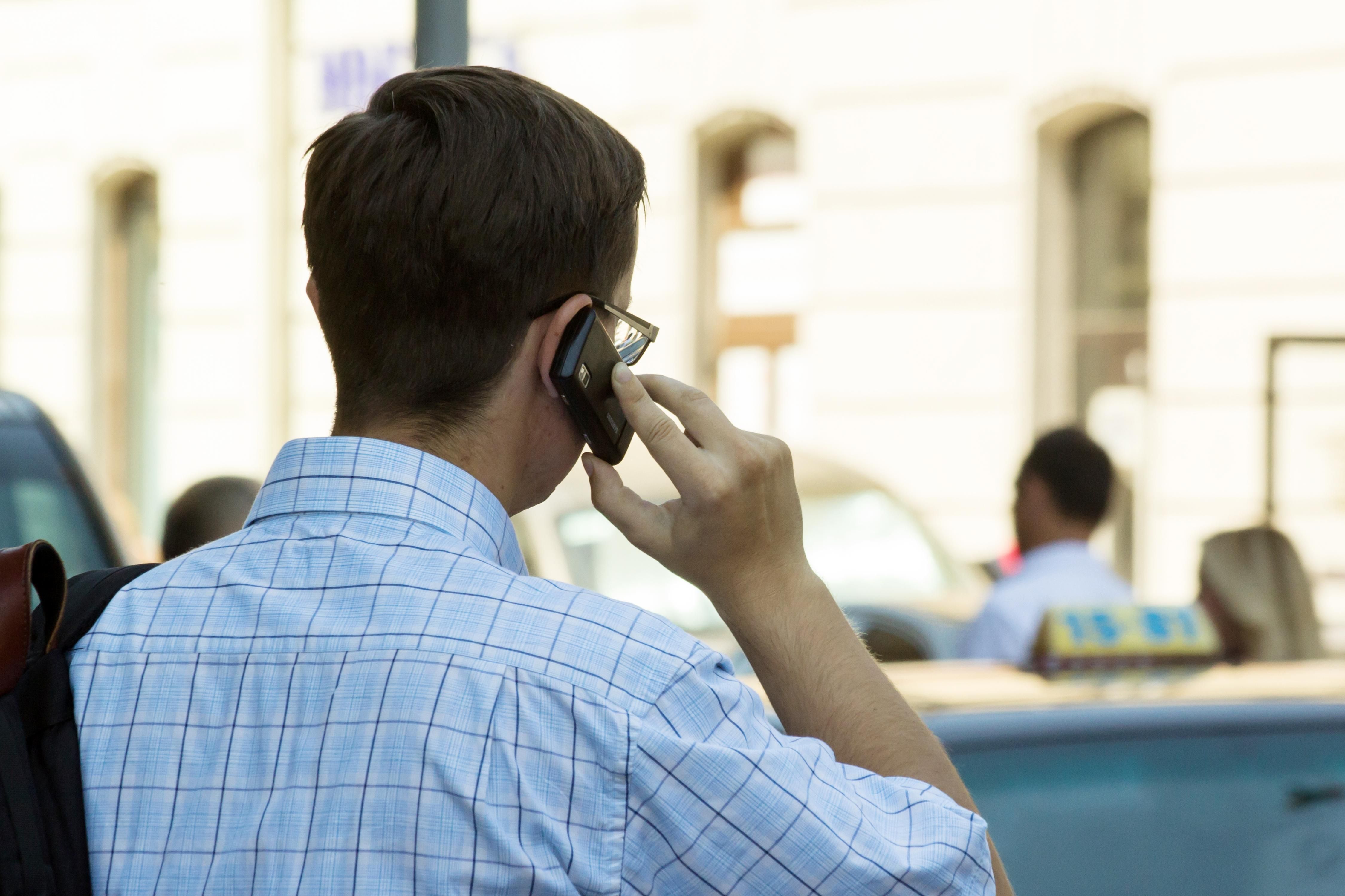 Ученые выяснили в каком возрасте люди наиболее разговорчивы Ученые выяснили в каком возрасте люди наиболее разговорчивы
