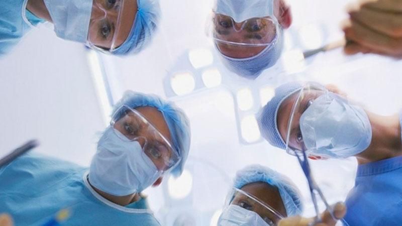 Украинскому подростку сделали пересадку сердца в Индии Украинскому подростку сделали пересадку сердца в Индии