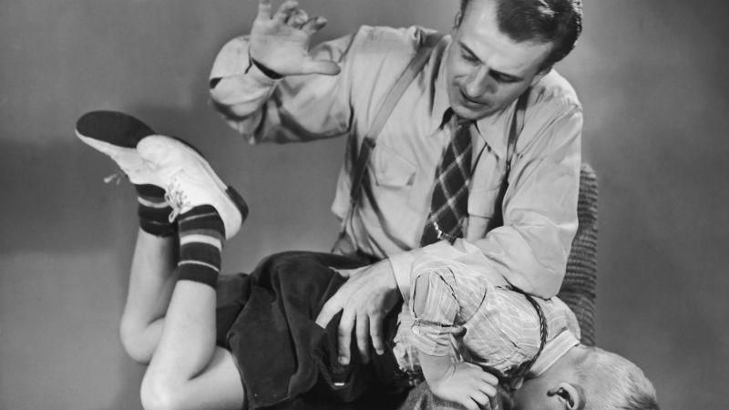 Вчені довели, що лупцювання дитини призводить до страшних наслідків Вчені довели, що лупцювання дитини призводить до страшних наслідків