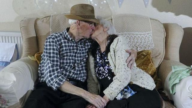 Пять секретов счастливых отношений от пары, которая прожила в браке 70 лет