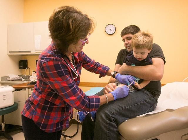 Эпидемиолог рассказала, как уберечься от гриппа: одна только вакцина не спасет