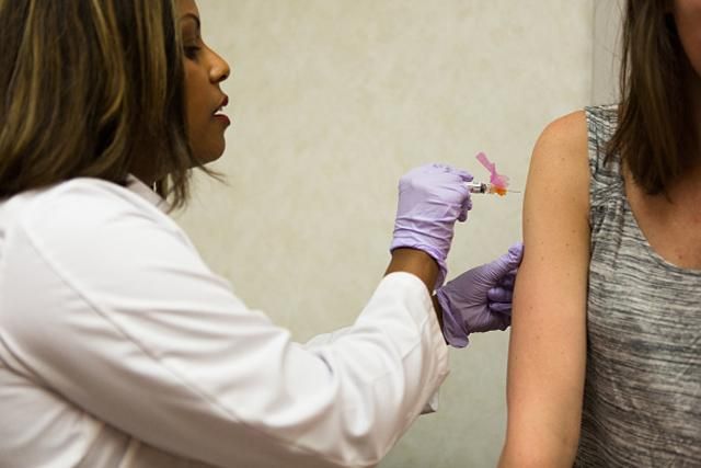 В Украине до сих пор нет вакцин от гриппа В Украине до сих пор нет вакцин от гриппа