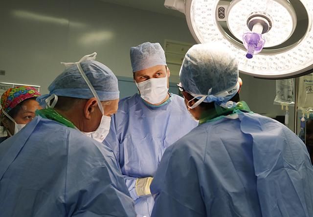 В Крыму значительно уменьшилось количество врачей различных направлений – волонтеры В Крыму значительно уменьшилось количество врачей различных направлений – волонтеры